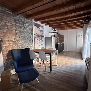  Apartment Borgovivo Il Tuo Loft In Centro Citta